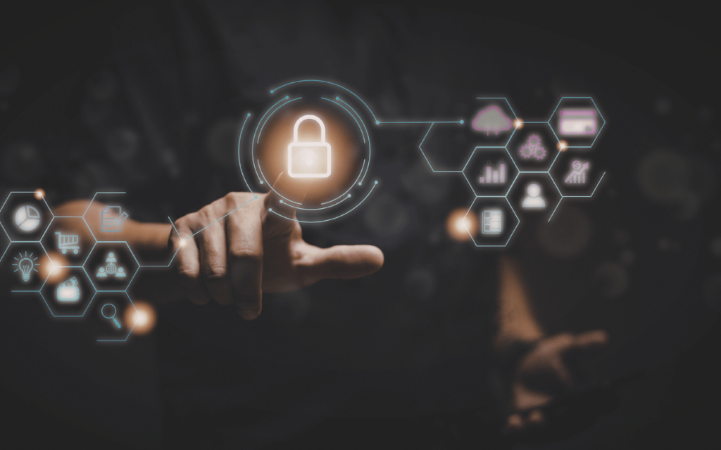 Equipo de expertos en protección de datos trabajando en oficina